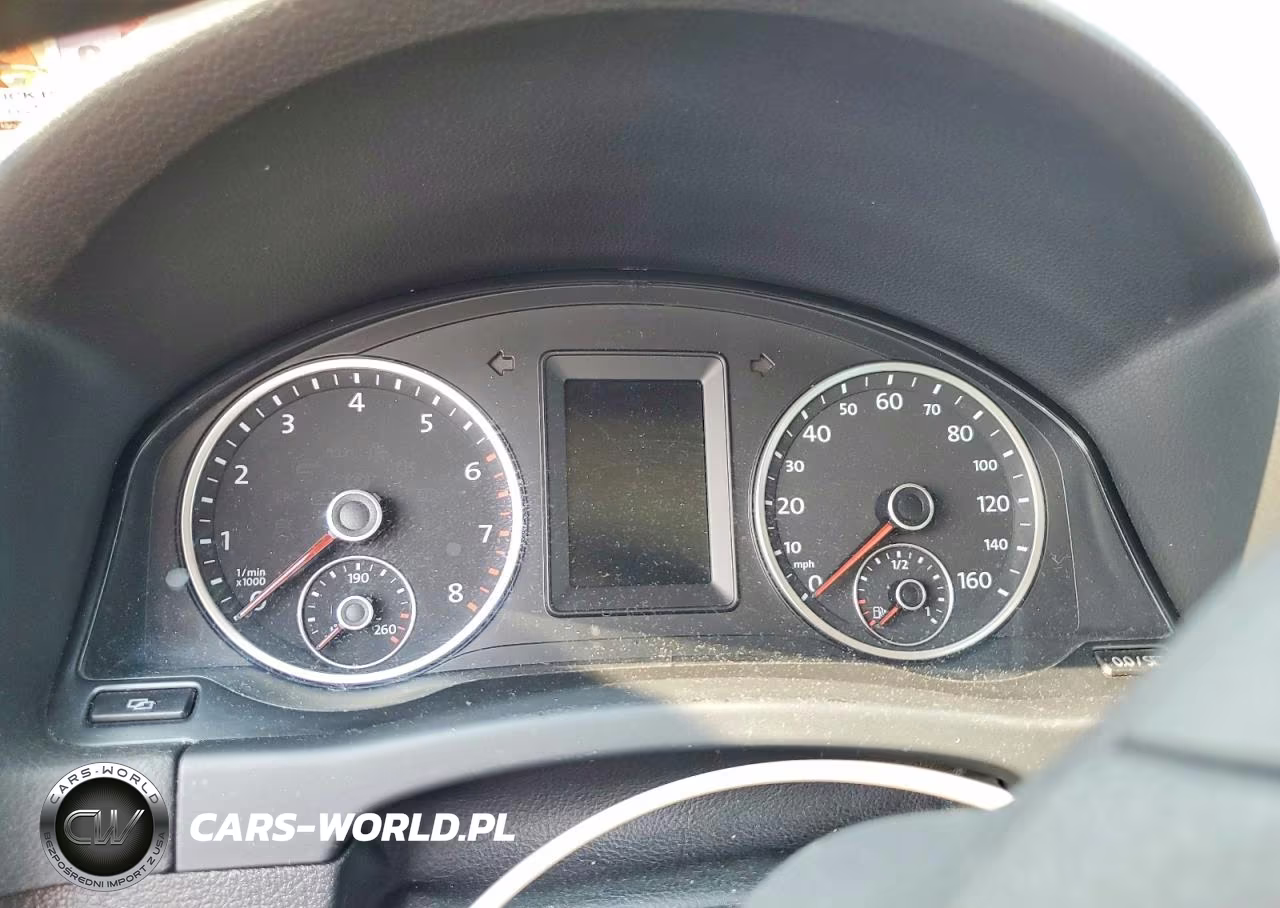 2011 Volkswagen Tiguan S VIN:WVGBV7AXXBW552468 - 9