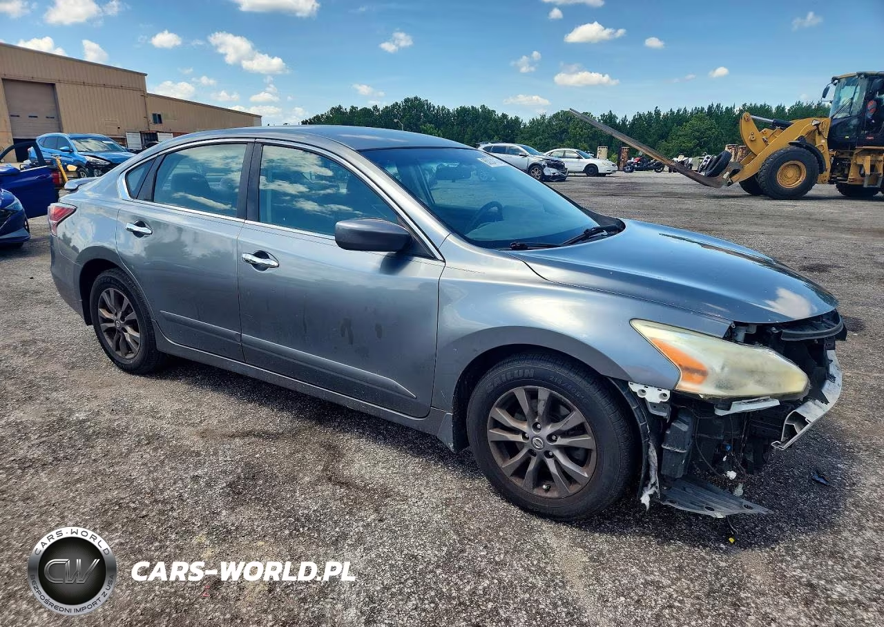 2015 Nissan Altima 2.5 S VIN:1N4AL3AP7FC467048 - 4