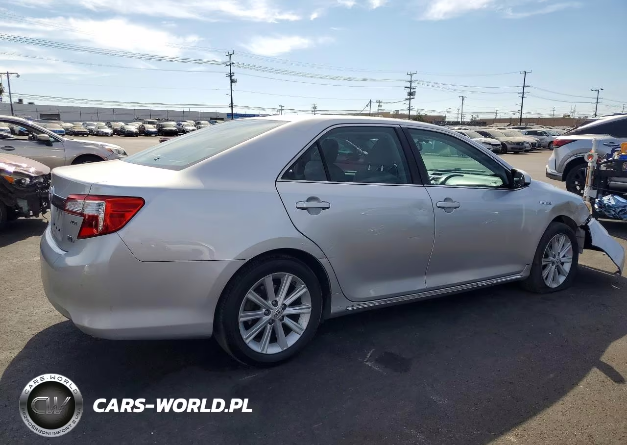 2013 Toyota Camry Hybrid Xle VIN:4T1BD1FK7DU083089 - 3