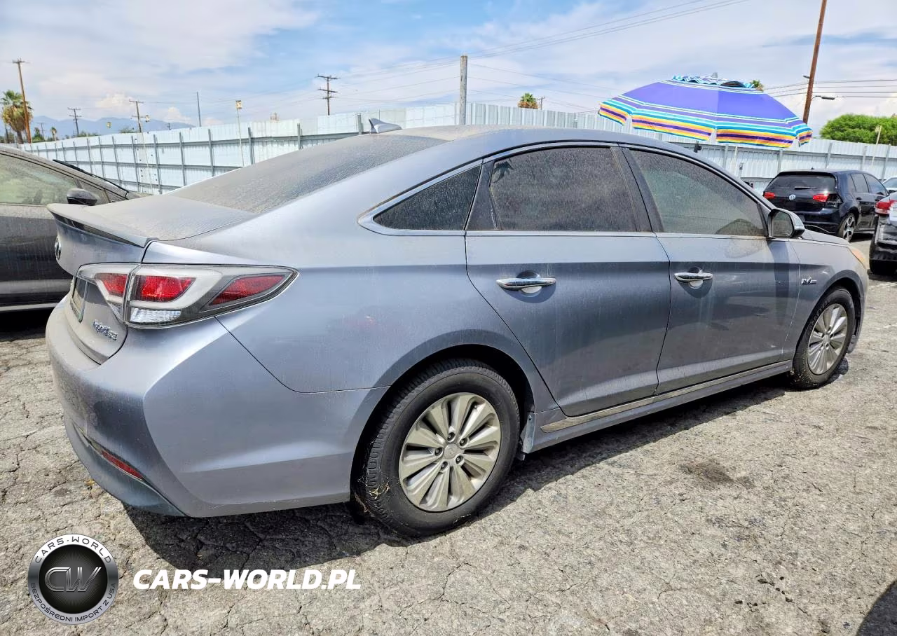 2016 Hyundai Sonata Hybrid Se VIN:KMHE24L12GA025302 - 3