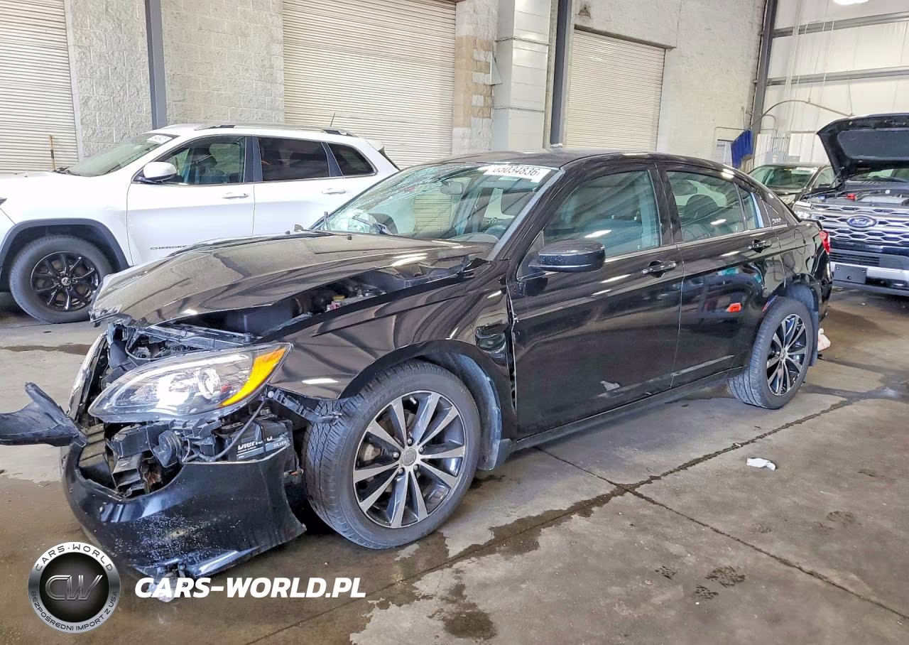 2013 Chrysler 200 Touring VIN:1C3CCBBGXDN746995 - 1