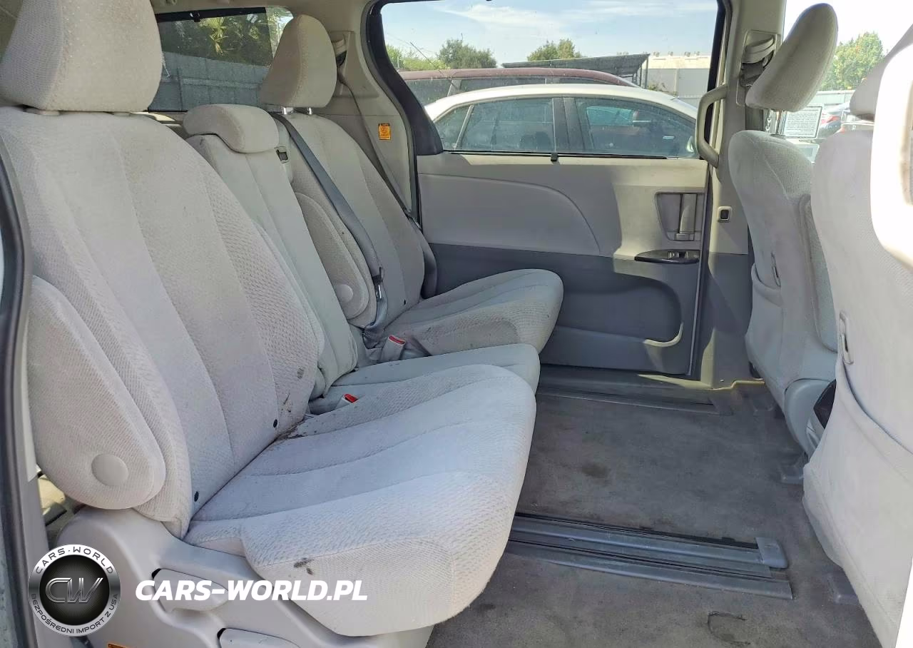 2013 Toyota Sienna Le VIN:5TDKK3DC7DS341908 - 11