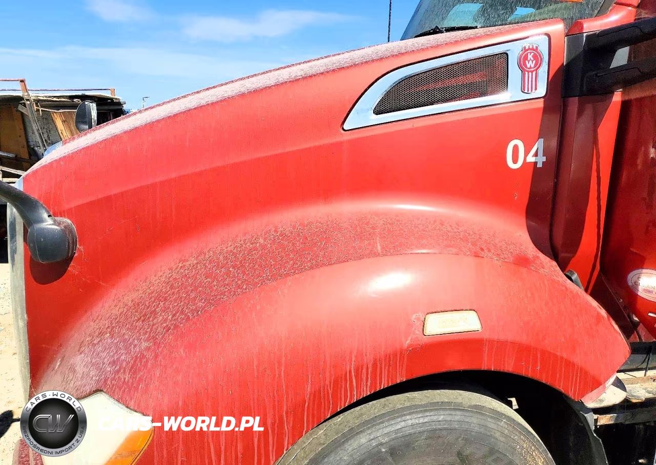 2017 Kenworth Construction T680 VIN:1XKYDP9X6HJ135879 - 11