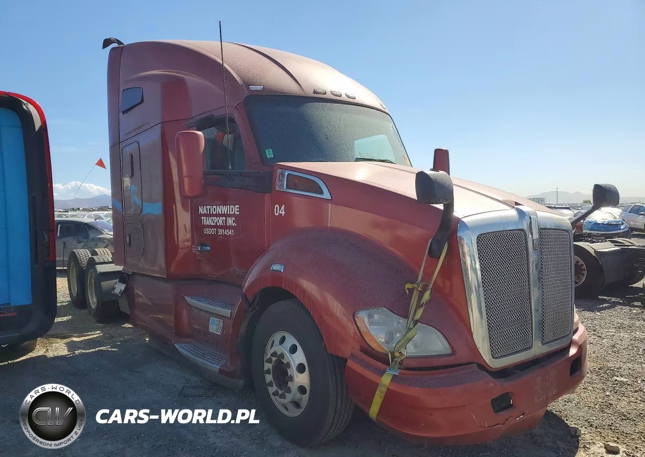 2017 Kenworth Construction T680 VIN:1XKYDP9X6HJ135879 - 4