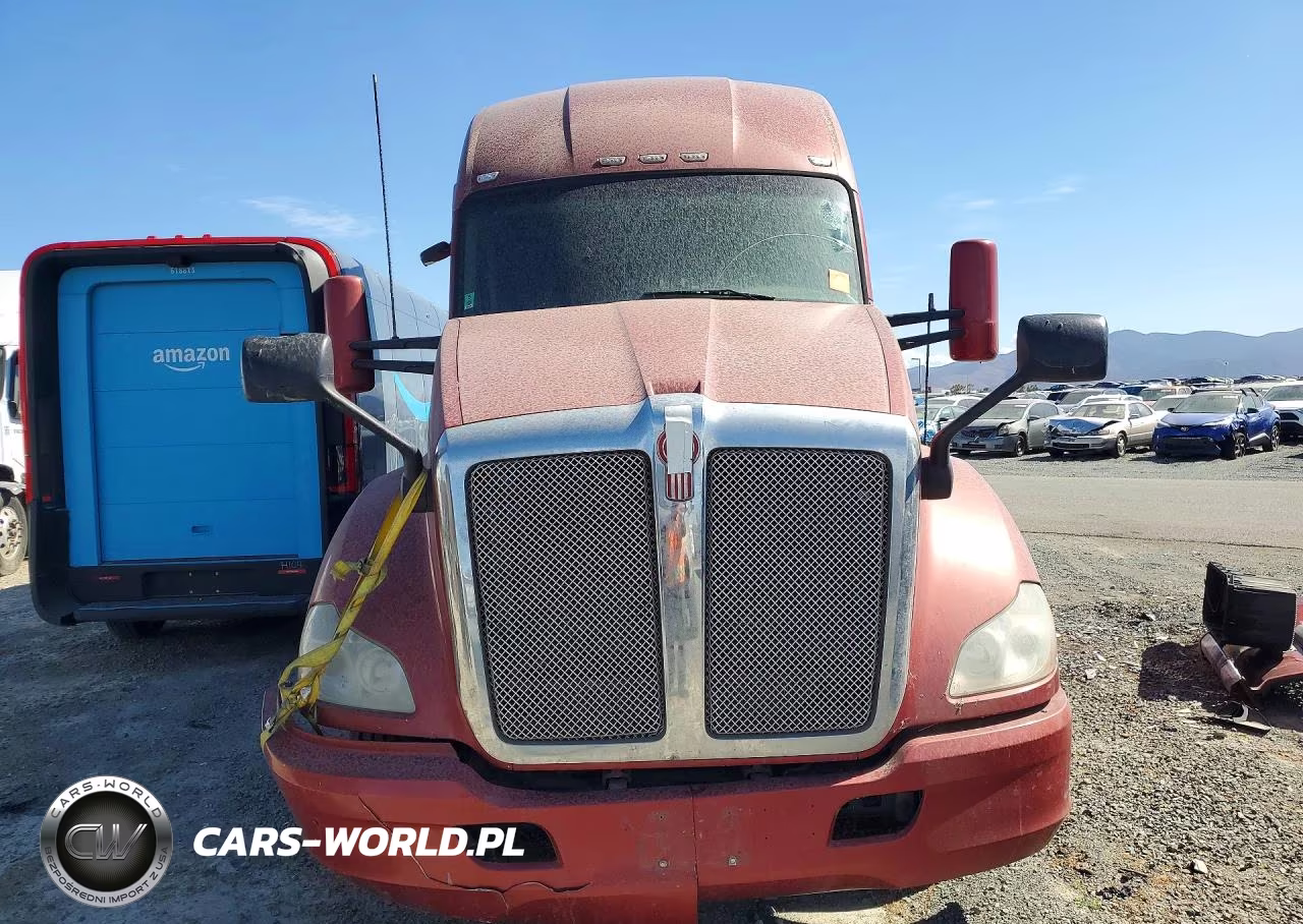 2017 Kenworth Construction T680 VIN:1XKYDP9X6HJ135879 - 5