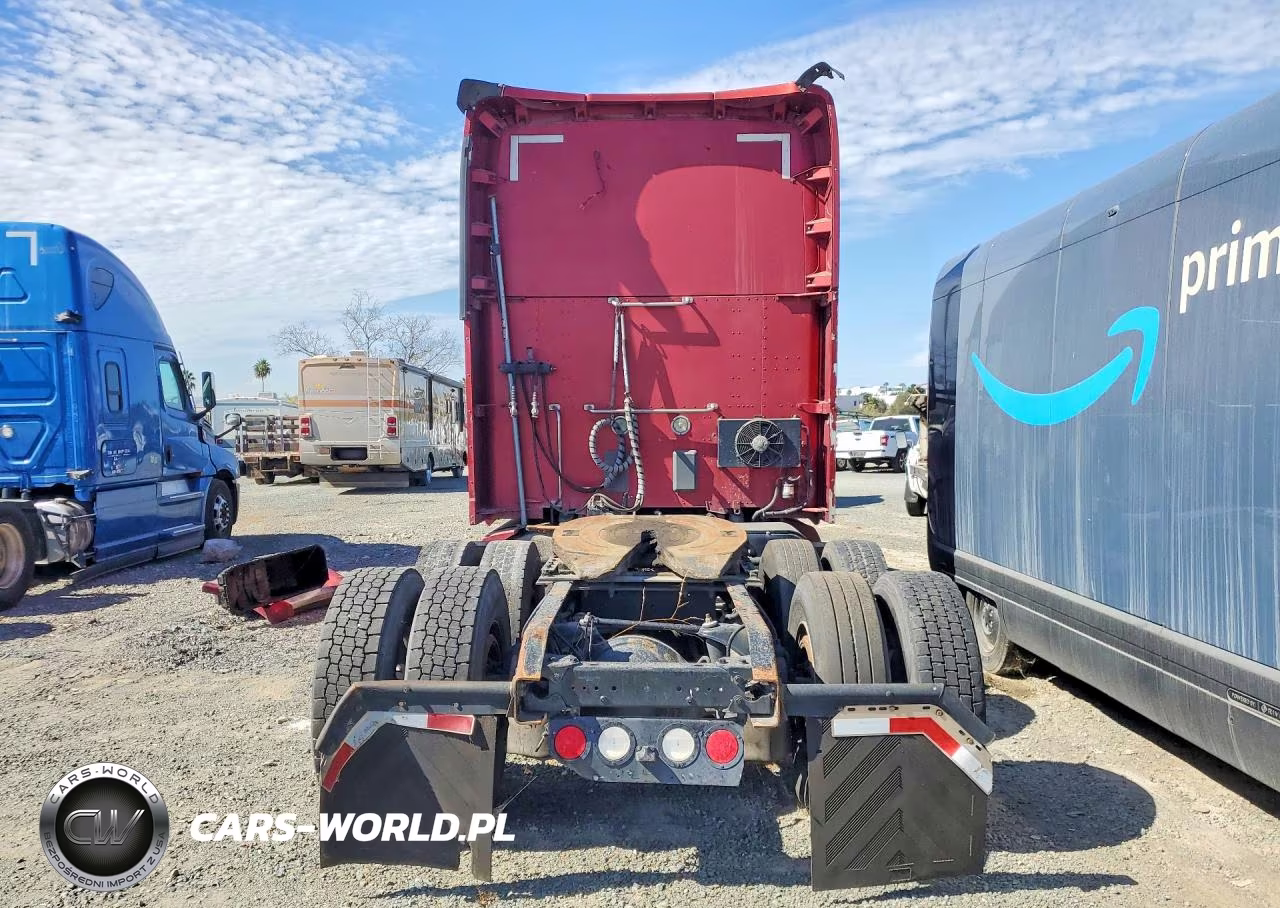 2017 Kenworth Construction T680 VIN:1XKYDP9X6HJ135879 - 6