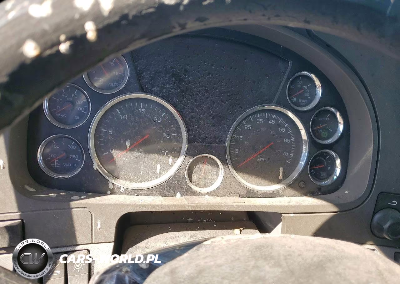 2017 Kenworth Construction T680 VIN:1XKYDP9X6HJ135879 - 9