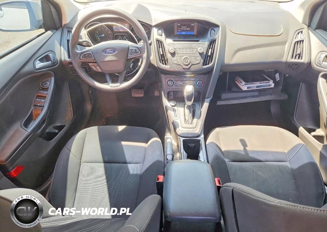 2016 Ford Focus Se VIN:1FADP3F20GL352890 - 8