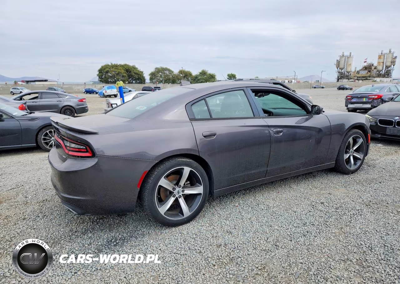 2017 Dodge Charger Sxt VIN:2C3CDXHG5HH630250 - 3