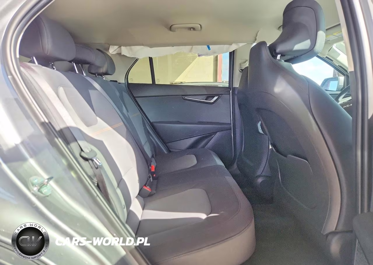 2026 Kia Niro Lx VIN:KNDCP3LE4T5361708 - 11