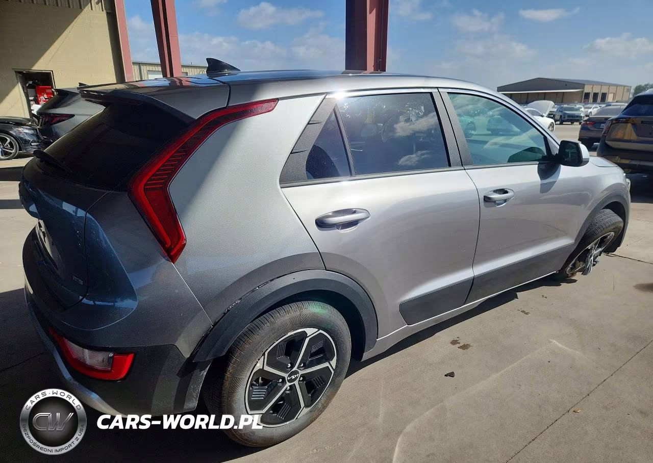 2026 Kia Niro Lx VIN:KNDCP3LE4T5361708 - 3