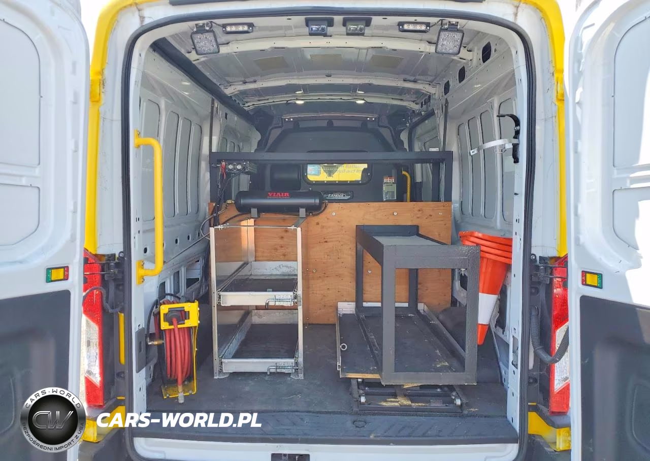 2022 Ford Transit T-350 VIN:1FTBW9CK8NKA12966 - 10