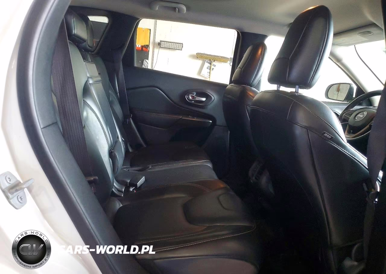 2016 Jeep Cherokee Limited VIN:1C4PJMDB5GW132760 - 11