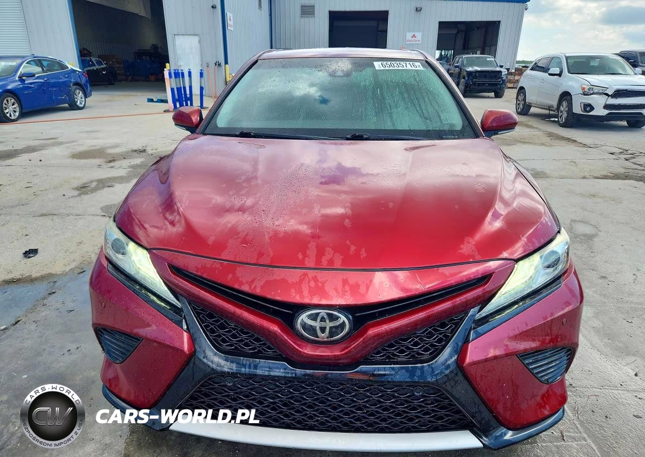 2018 Toyota Camry Xse VIN:4T1B61HK4JU586873 - 5