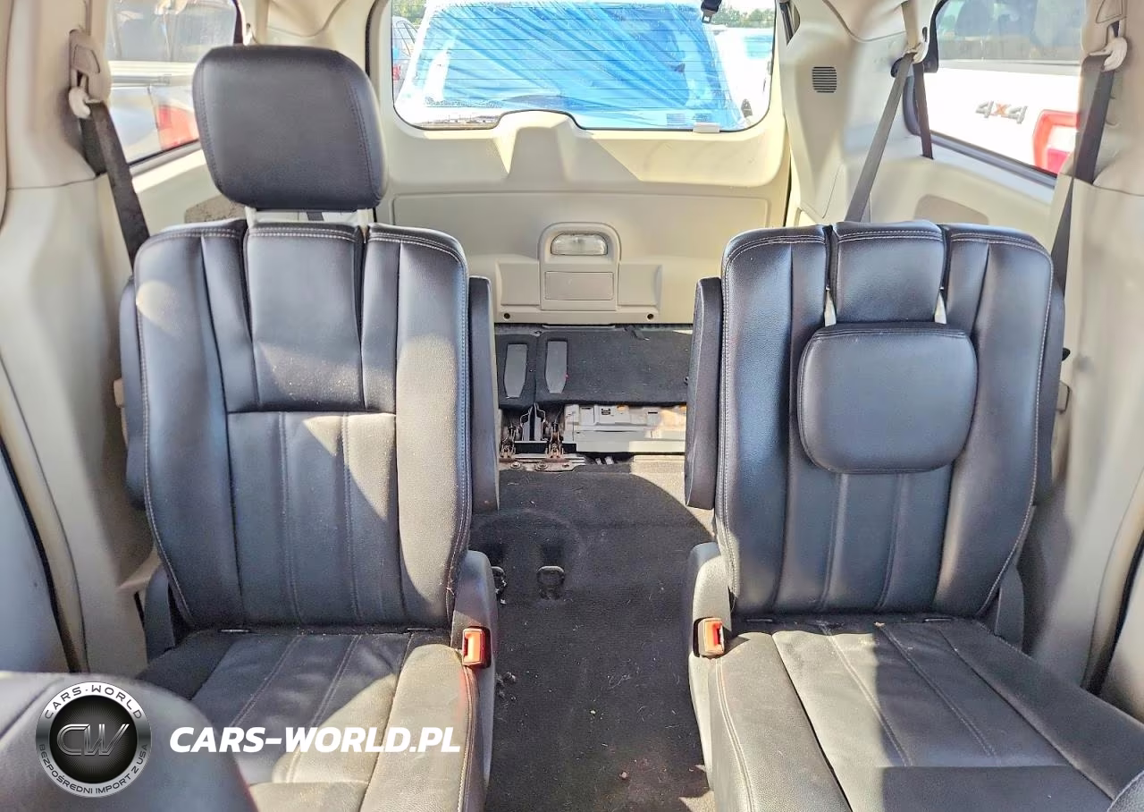 2014 Chrysler Town & Country Touring VIN:2C4RC1BG3ER293307 - 10
