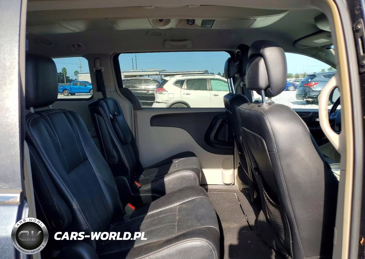 2014 Chrysler Town & Country Touring VIN:2C4RC1BG3ER293307 - 11