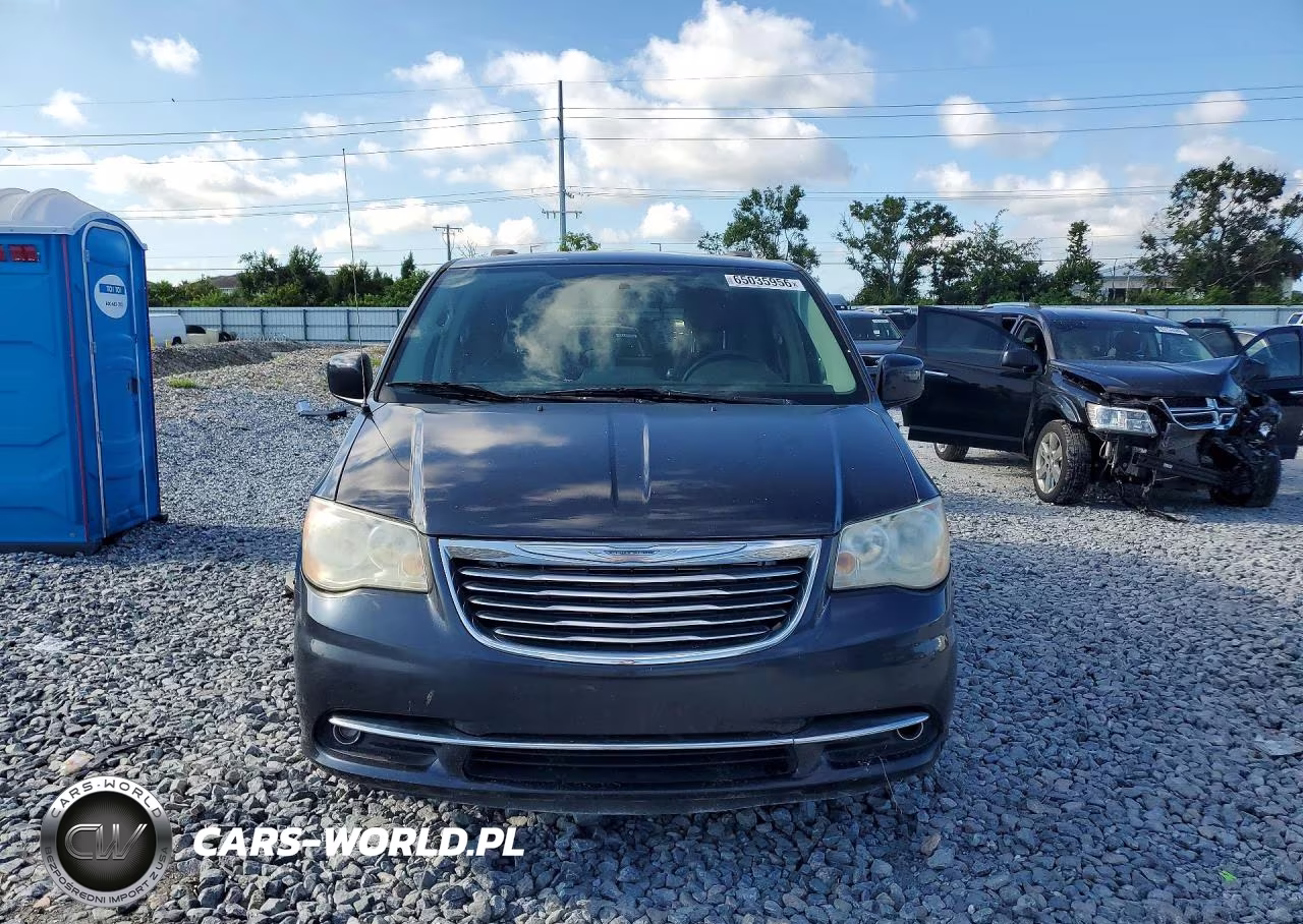 2014 Chrysler Town & Country Touring VIN:2C4RC1BG3ER293307 - 5