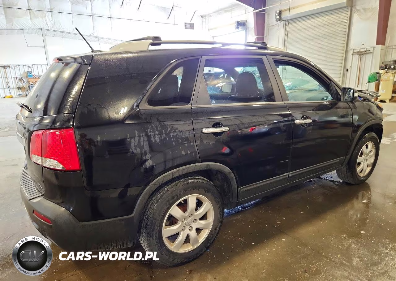 2013 Kia Sorento Lx VIN:5XYKTDA60DG405429 - 3