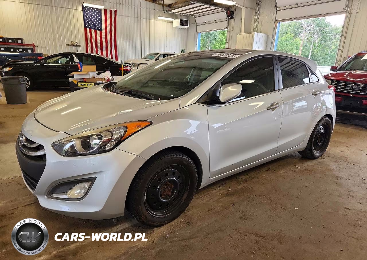 2013 Hyundai Elantra Gt Base – zdjęcie 1 z 12