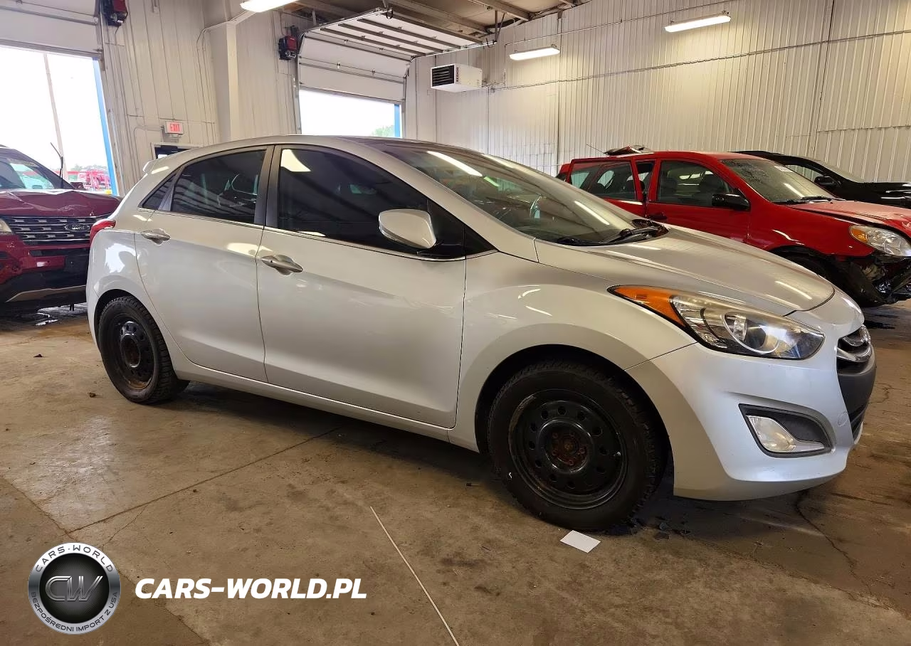 2013 Hyundai Elantra Gt Base VIN:KMHD35LE5DU155649 - 4