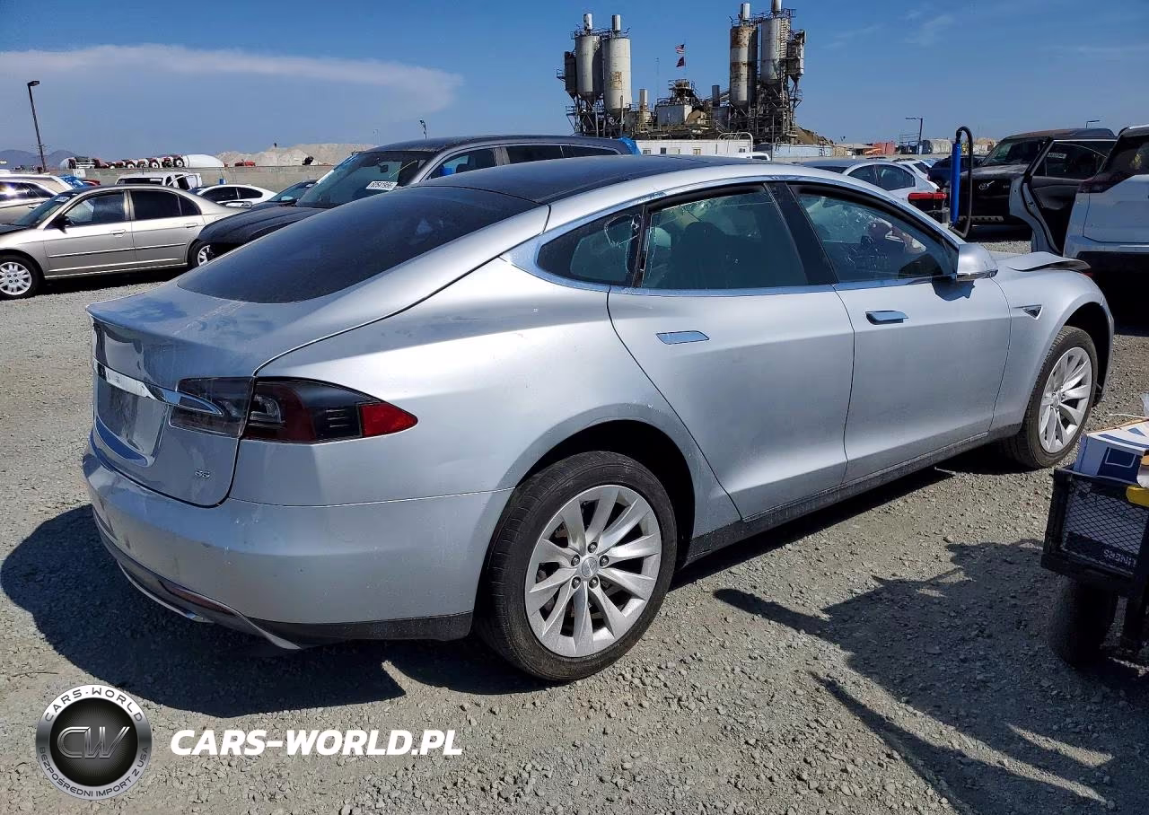2014 Tesla Model S P85 VIN:5YJSA1H18EFP51512 - 3