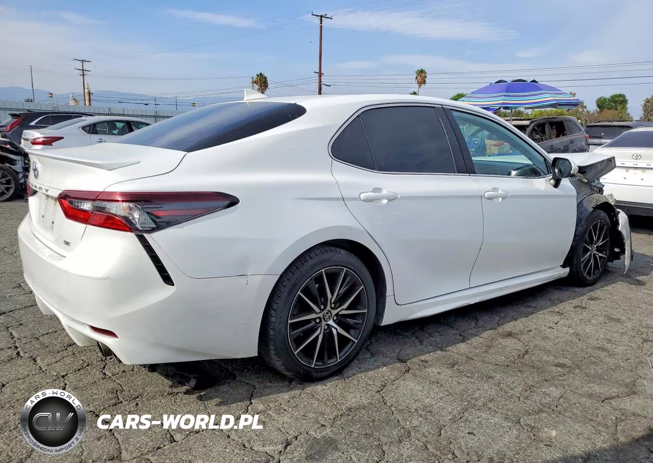 2021 Toyota Camry Se VIN:4T1G11AK1MU585862 - 3