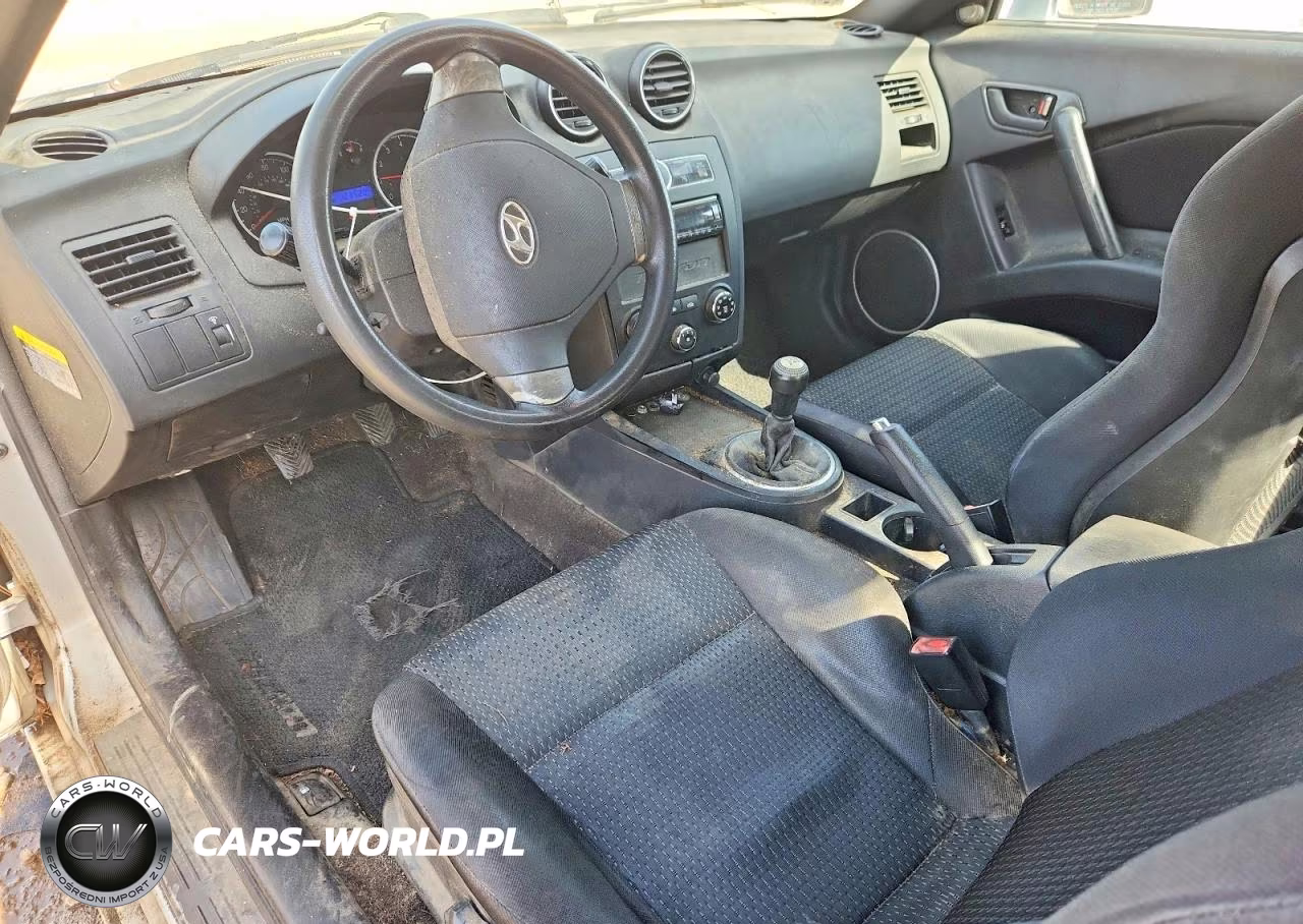 2008 Hyundai Tiburon Gs VIN:KMHHM66D18U280340 - 8