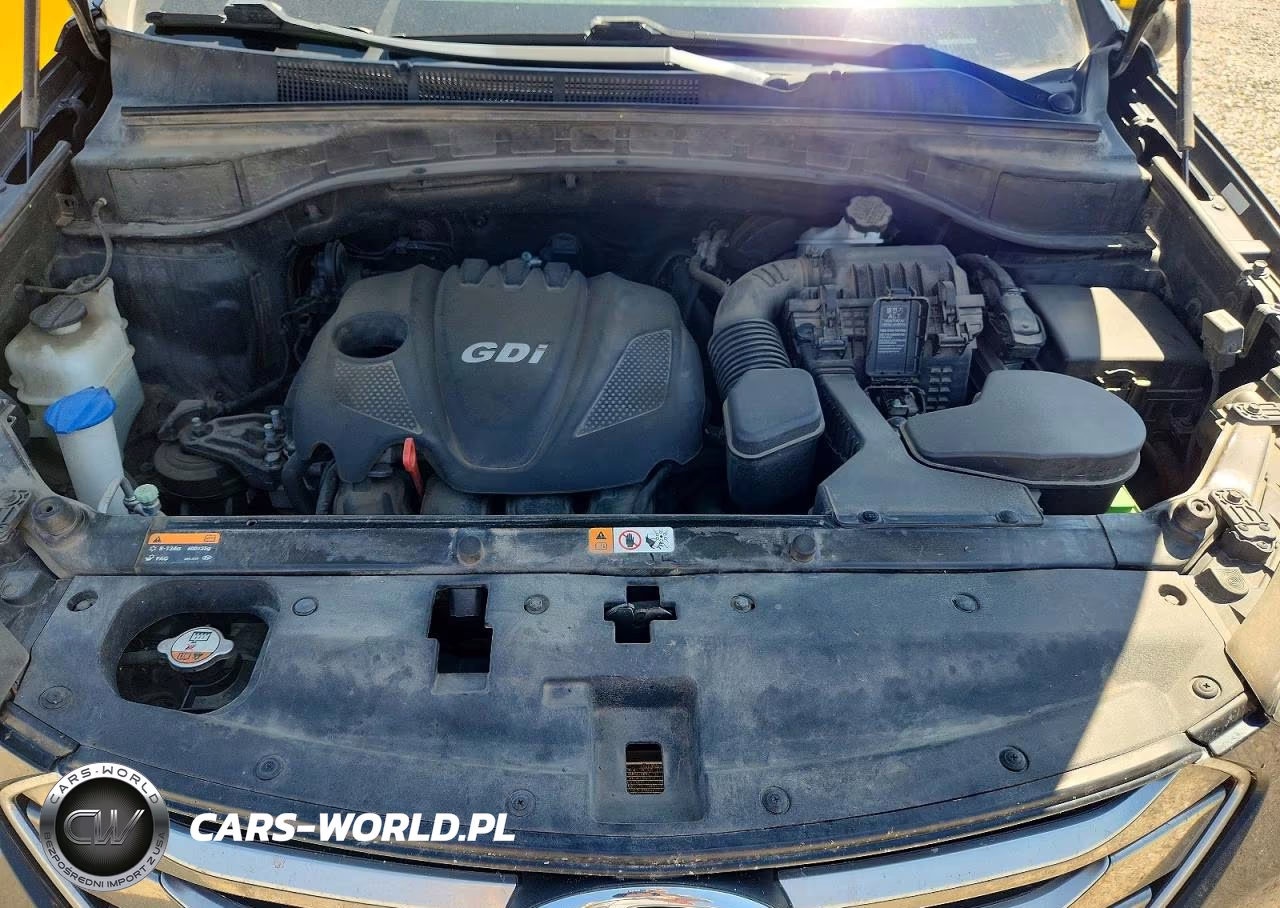2016 Hyundai Santa Fe Sport 2.4L VIN:5XYZUDLB4GG378357 - 12
