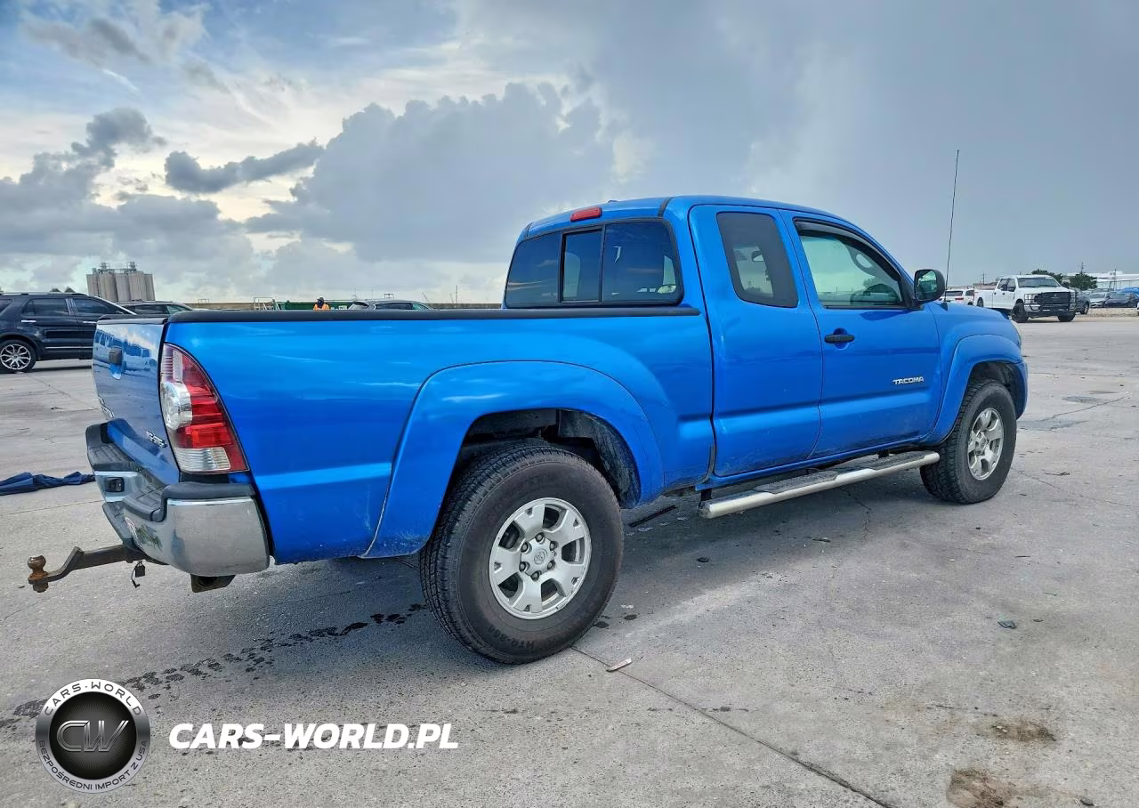 2010 Toyota Tacoma V6 VIN:5TEUU4EN9AZ734574 - 3