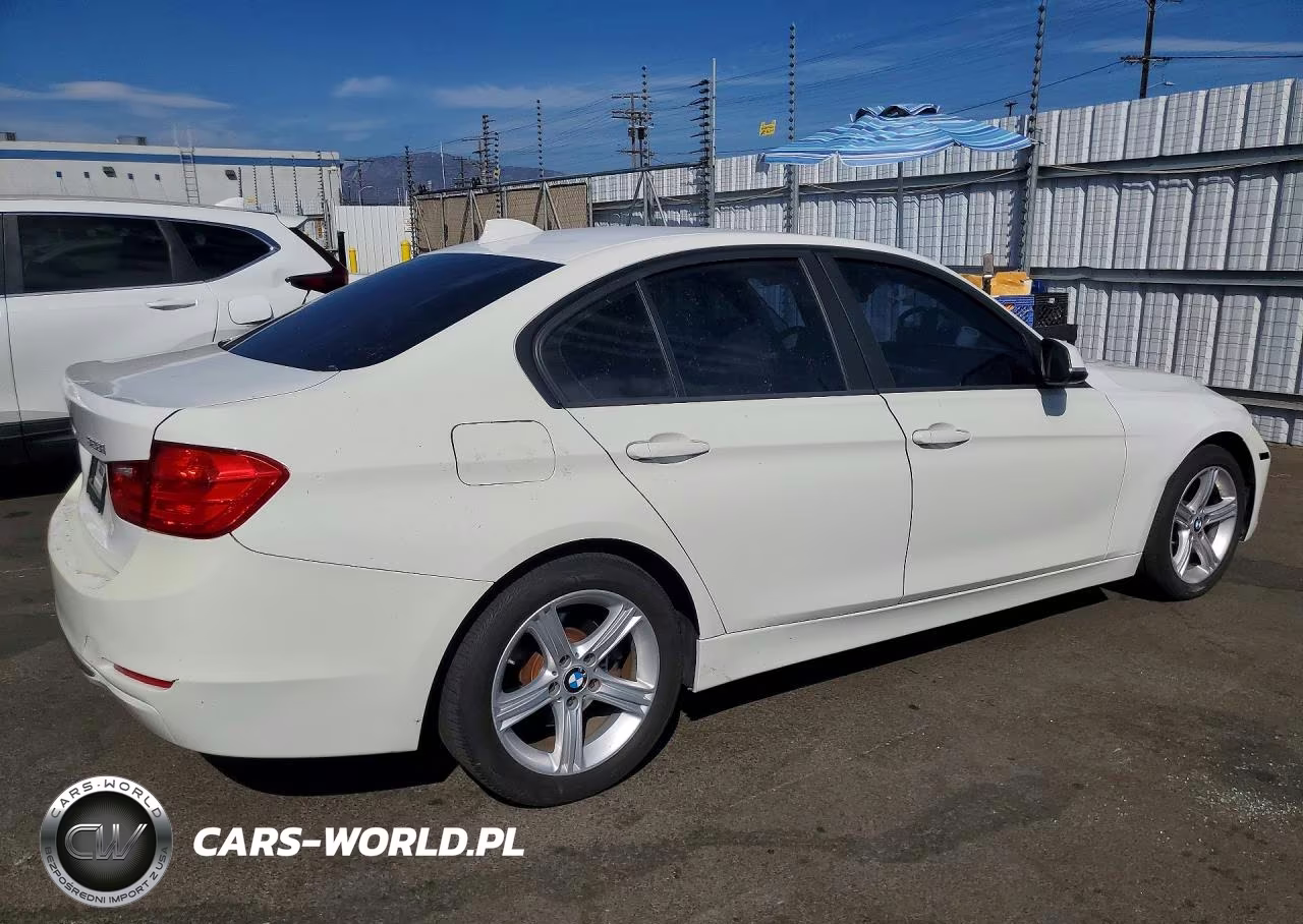 2012 BMW 328 I VIN:WBA3A5G50CNN65782 - 3