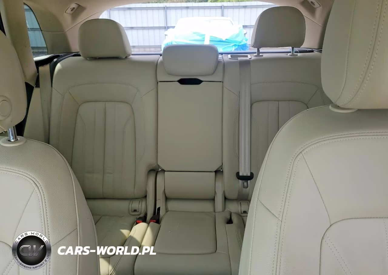 2019 Audi Q5 Premium Plus VIN:WA1BNAFY8K2055097 - 10
