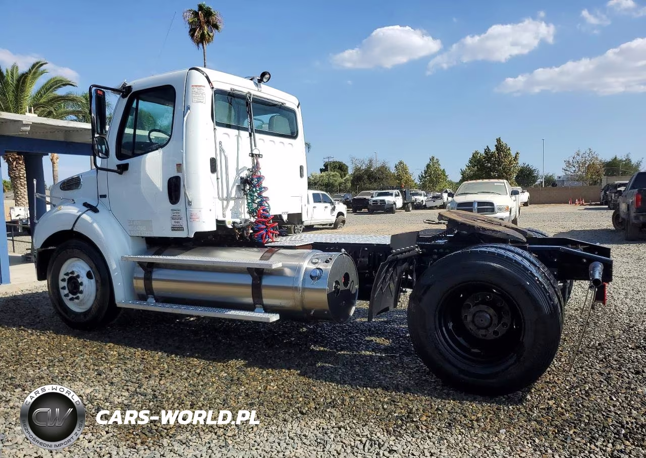 2018 Freightliner M2 112 Med Lng 4X2 S-A Daycab VIN:1FUBC4FK2JHJK2323 - 2