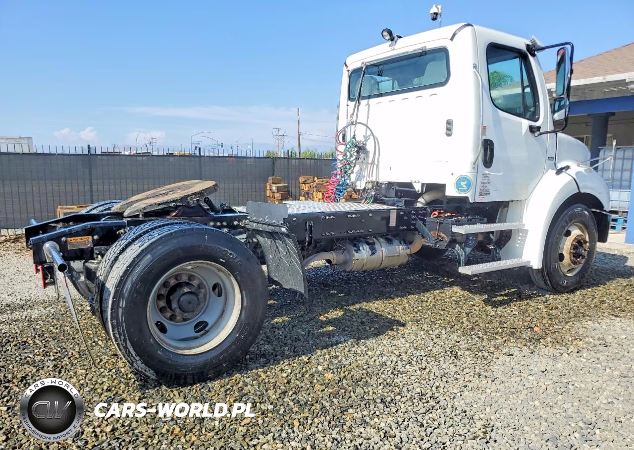 2018 Freightliner M2 112 Med Lng 4X2 S-A Daycab VIN:1FUBC4FK2JHJK2323 - 3