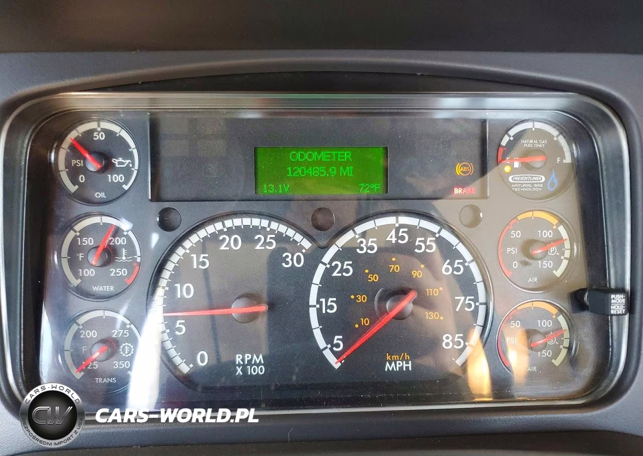 2019 Freightliner M2 112 Med Lng 4X2 S-A Day Cab VIN:1FUBC4FT8KHLH9248 - 9