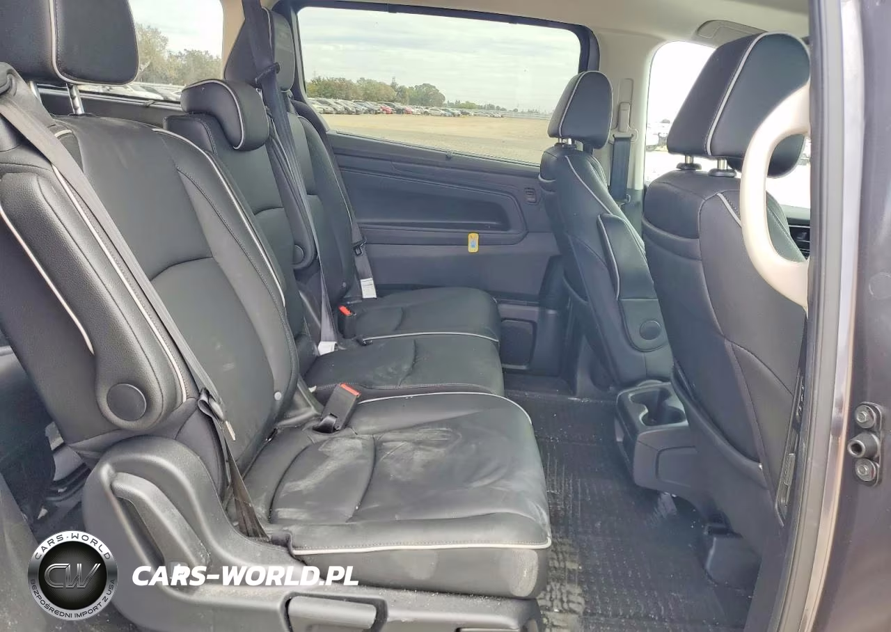 2026 Honda Odyssey Touring VIN:5FNRL6H86TB007830 - 11