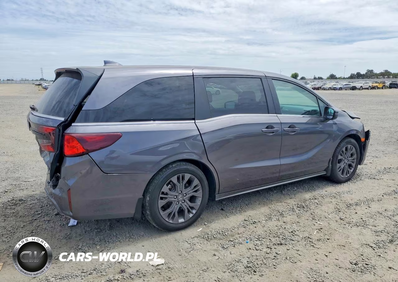2026 Honda Odyssey Touring VIN:5FNRL6H86TB007830 - 3