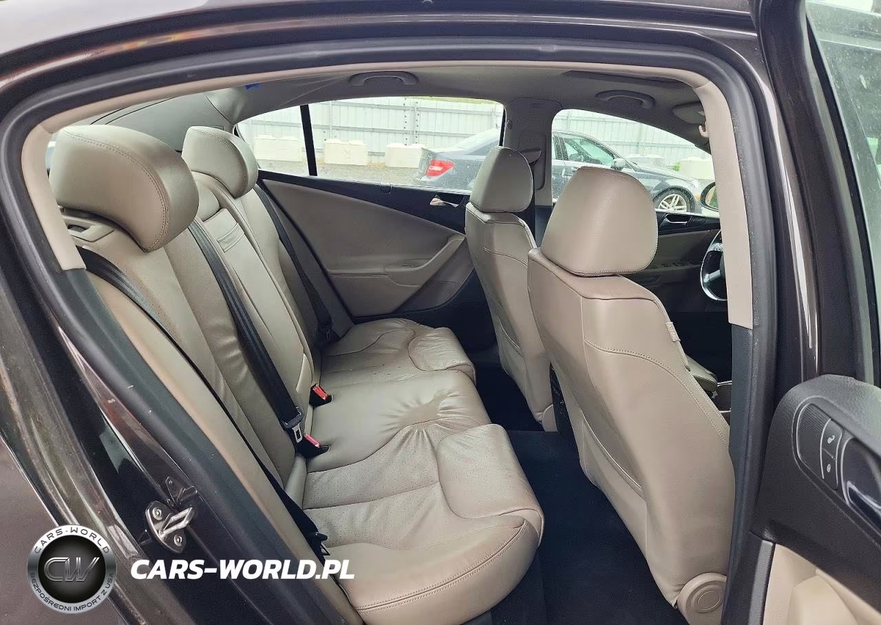 2007 Volkswagen Passat 3.6L 4Motion Luxury VIN:WVWFU73C37E226706 - 10
