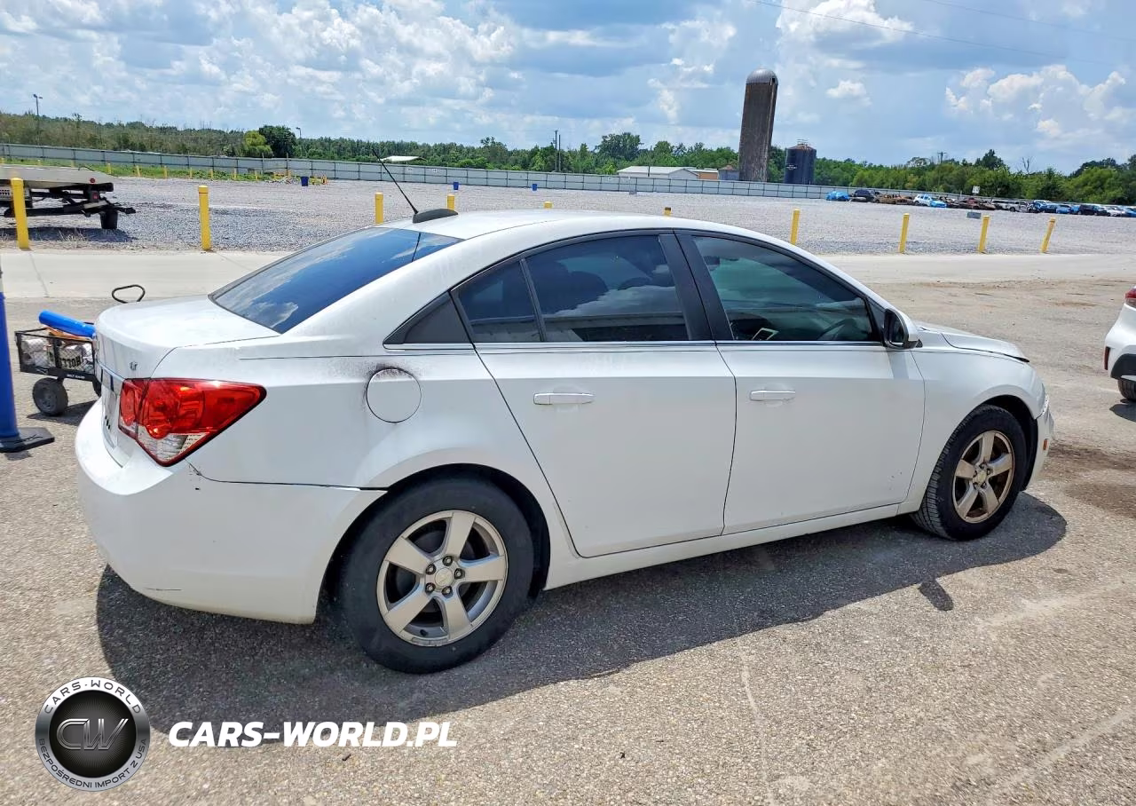 2015 Chevrolet Cruze Lt VIN:1G1PC5SBXF7292895 - 3