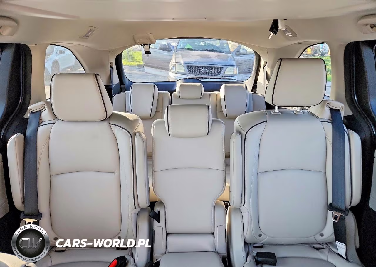 2025 Honda Odyssey Touring VIN:5FNRL6H80SB030955 - 10