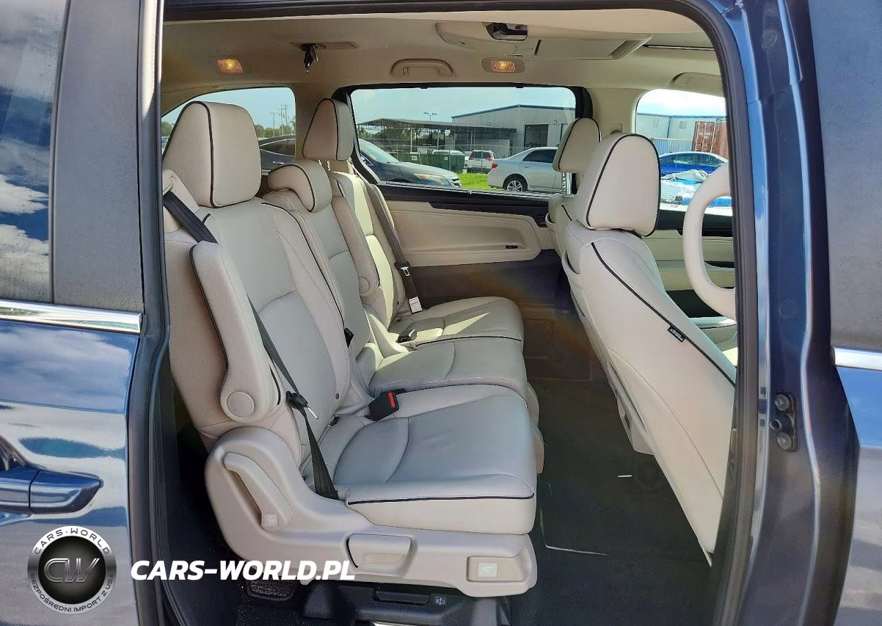 2025 Honda Odyssey Touring VIN:5FNRL6H80SB030955 - 11