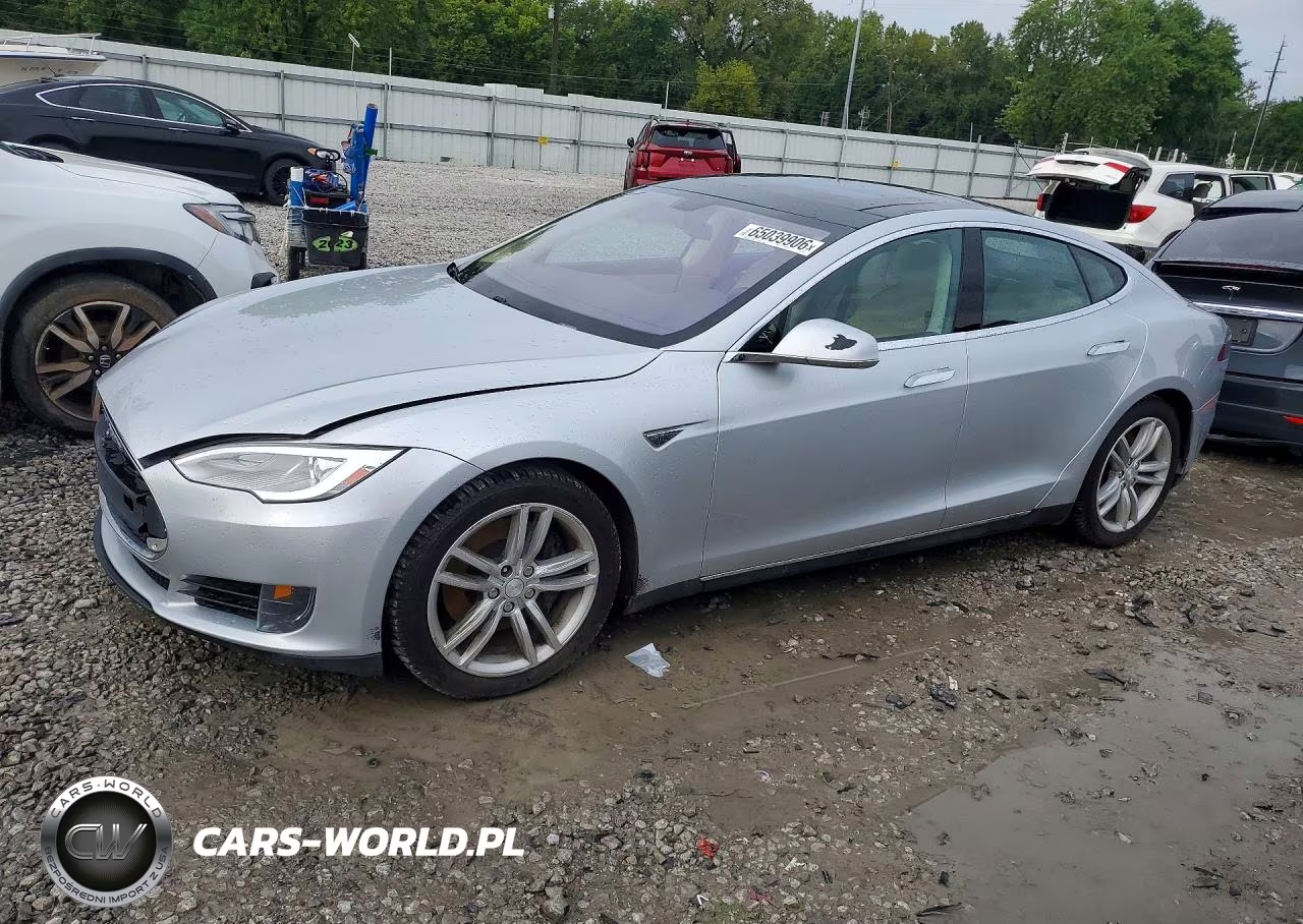 2013 Tesla Model S – zdjęcie 1 z 12