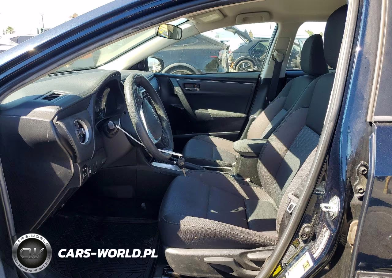 2018 Toyota Corolla Le VIN:5YFBURHE0JP787556 - 7