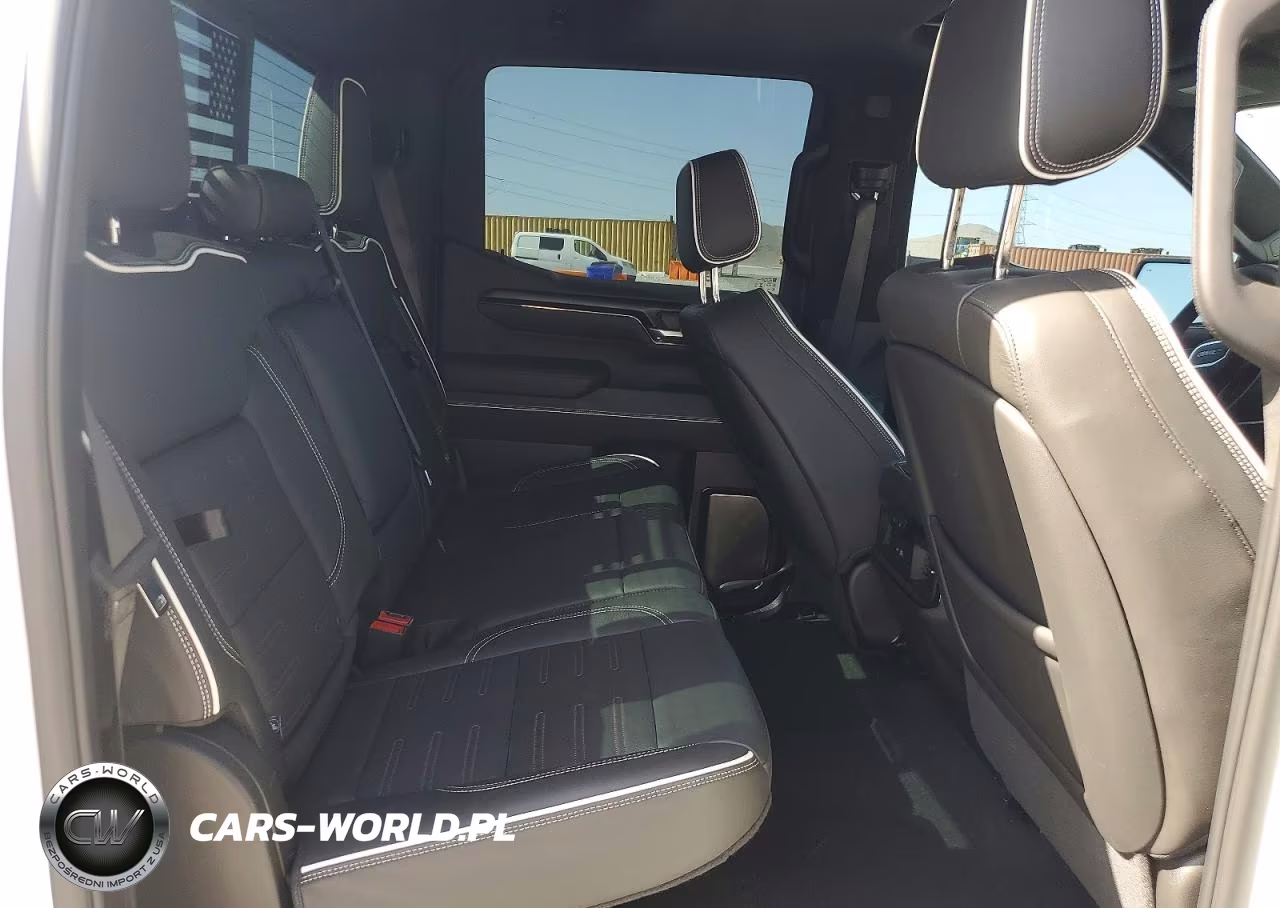 2025 GMC Sierra K1500 At4X VIN:3GTUUFEL3SG165051 - 10
