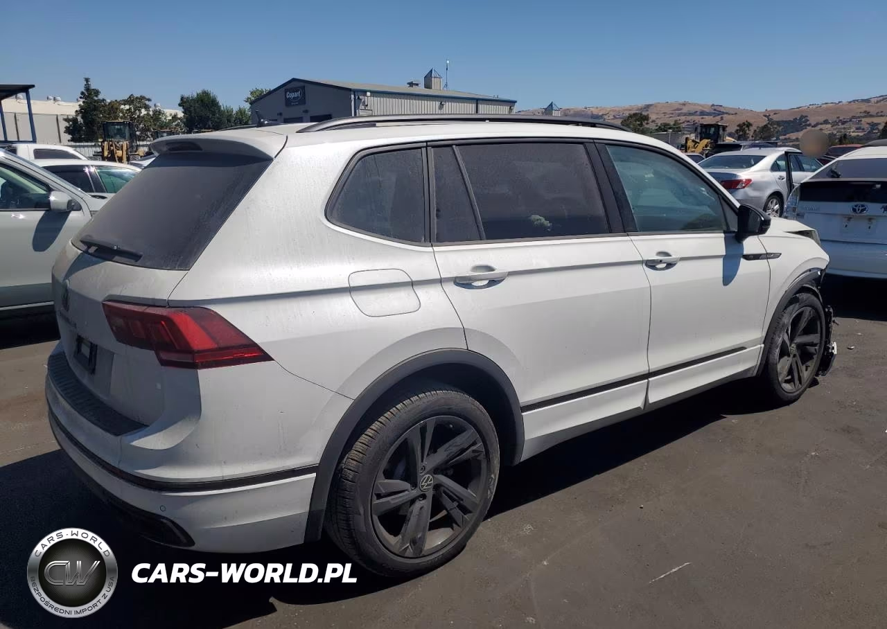 2024 Volkswagen Tiguan Se R-Line Black VIN:3VVCB7AXXRM221466 - 3