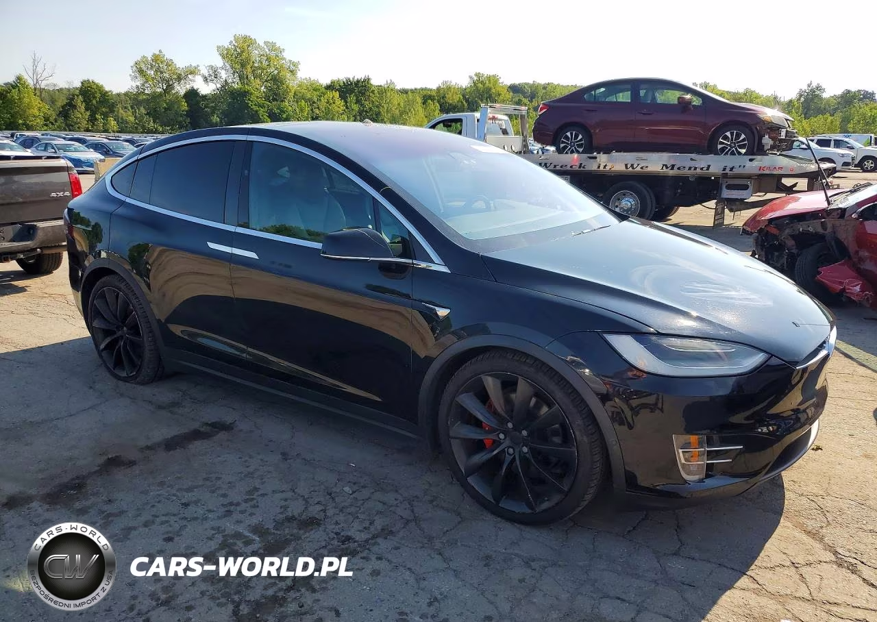 2020 Tesla Model X VIN:5YJXCDE43LF236107 - 4