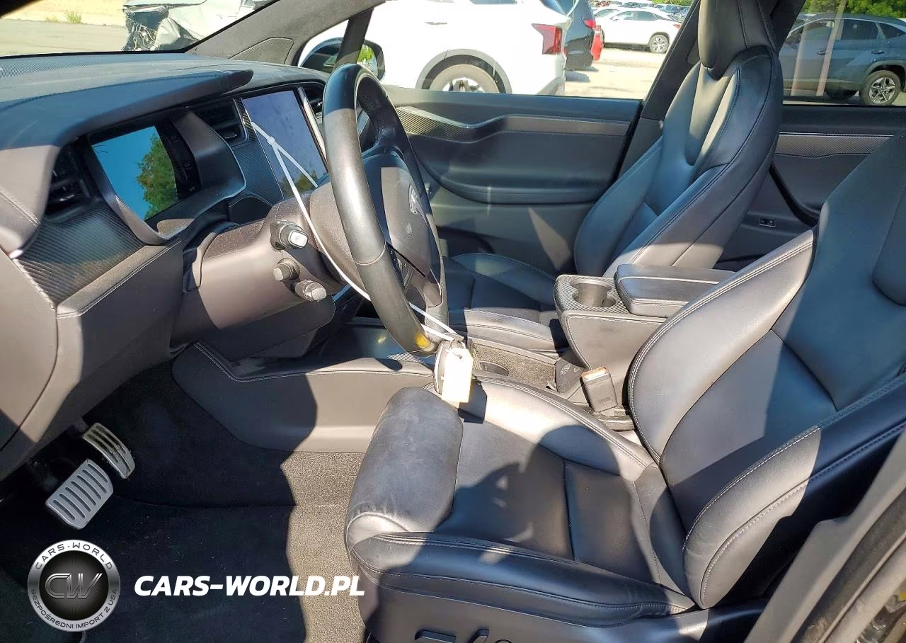 2020 Tesla Model X VIN:5YJXCDE43LF236107 - 7