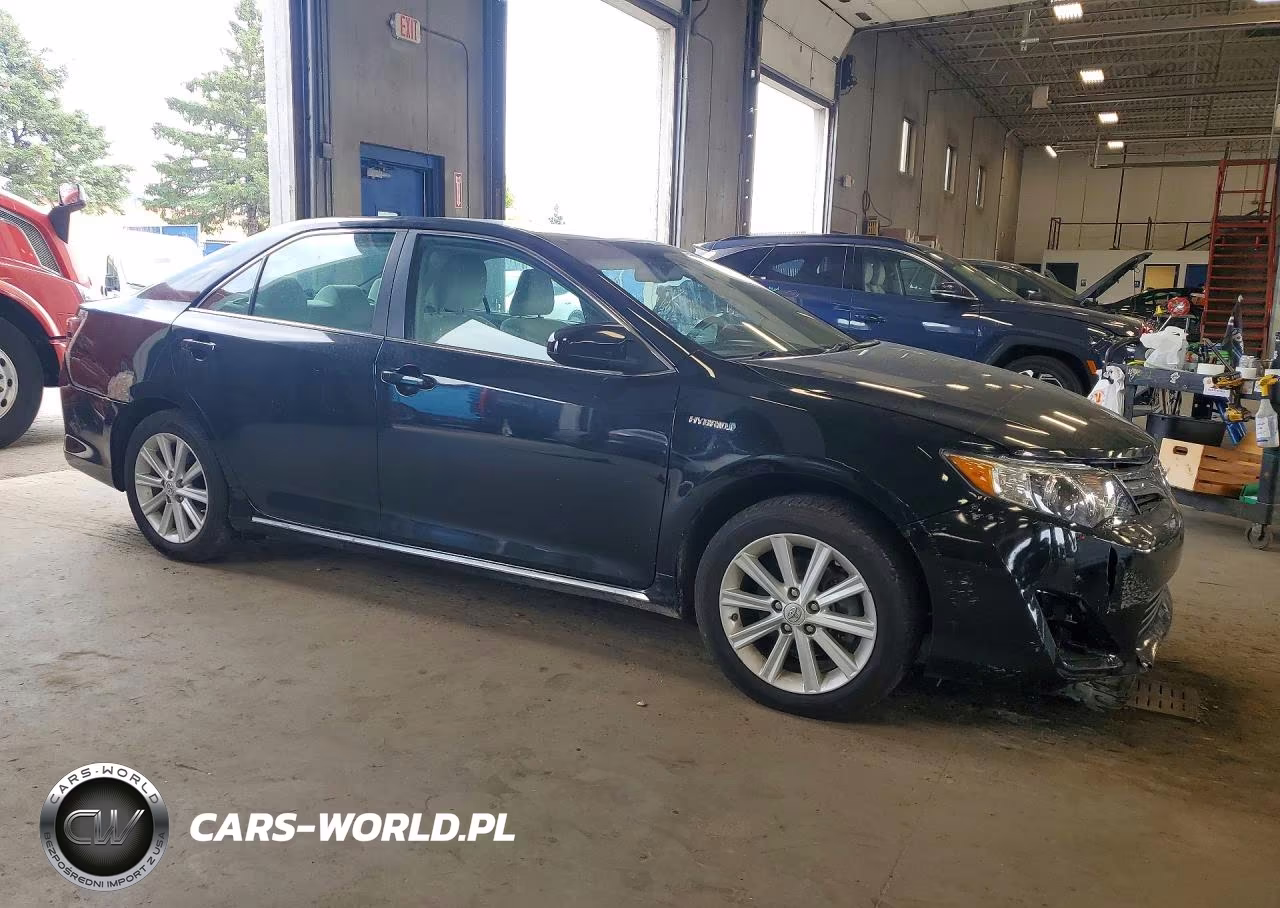 2012 Toyota Camry Hybrid VIN:4T1BD1FK9CU044096 - 4