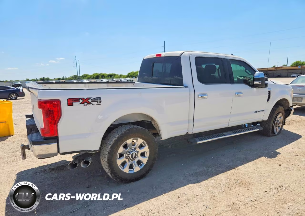 2019 Ford F250 Super Duty VIN:1FT7W2BT8KEC77601 - 3