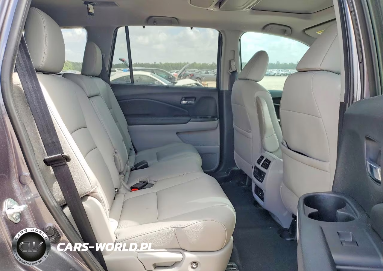 2021 Honda Pilot Touring VIN:5FNYF5H96MB039135 - 11