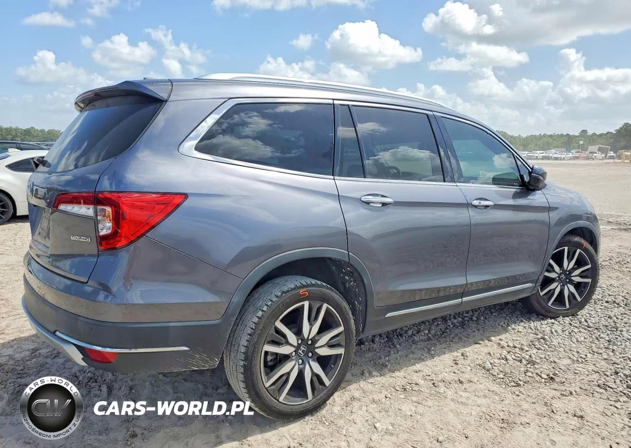 2021 Honda Pilot Touring VIN:5FNYF5H96MB039135 - 3